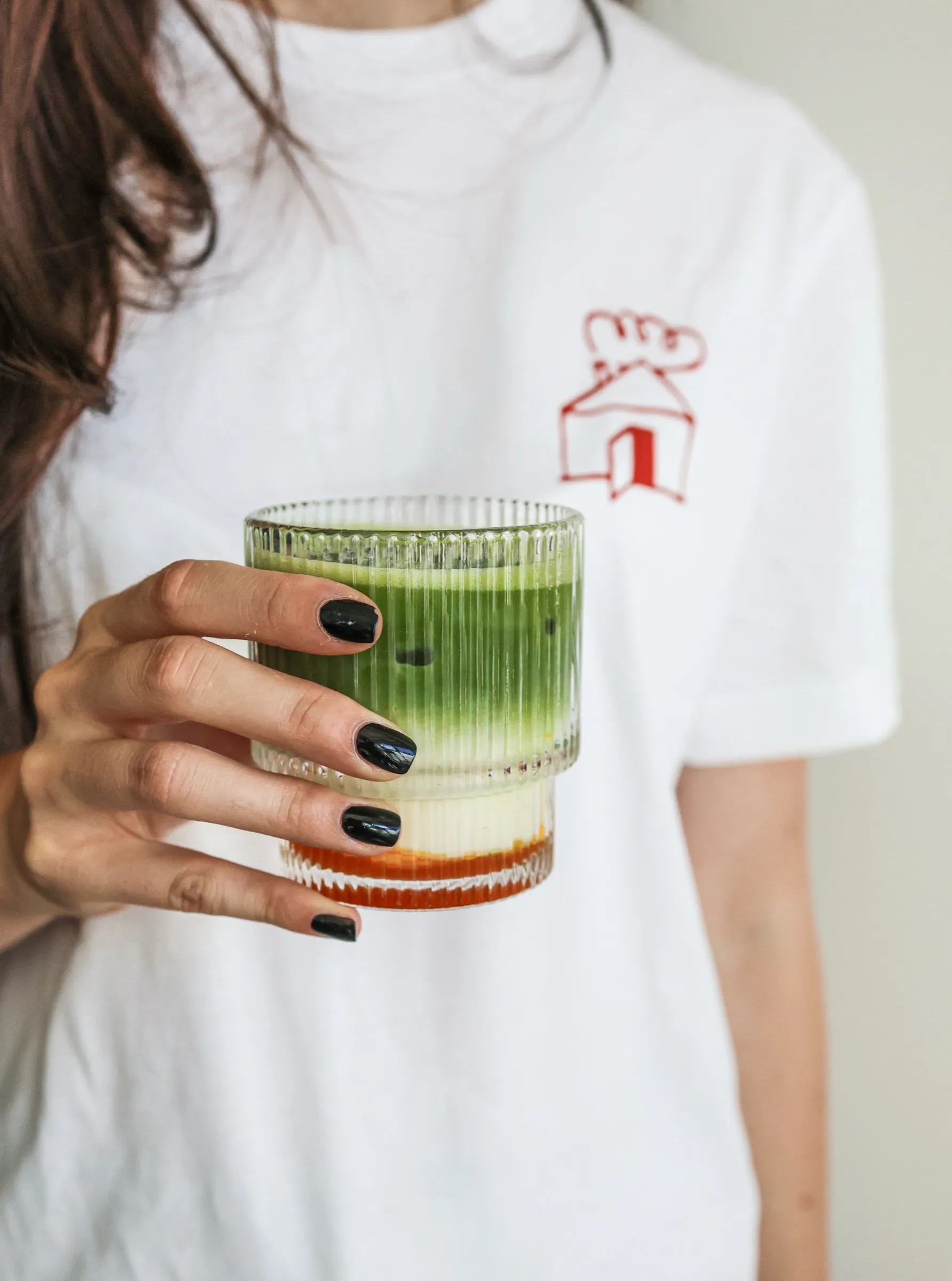 Matcha într-un pahar canelat